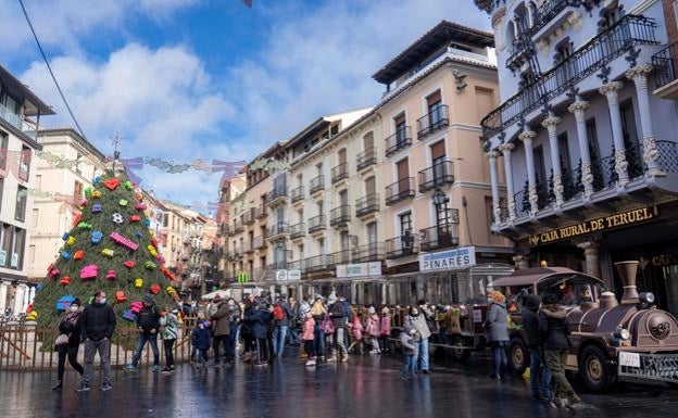 Omicron variant could slow growth in Spain's tourism sector warns Minister