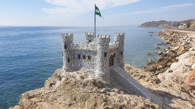 It has taken 43-year-old Dane Anton Jensen two months to build his miniature castle. 