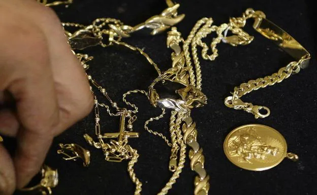 Gold jewellery has been found in among the refuse. 