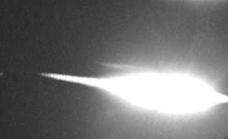 Watch as a spectacular fireball lights up the sky in the south of Spain