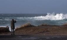 Aemet issues weather warnings for rough seas along the Andalusian coastline