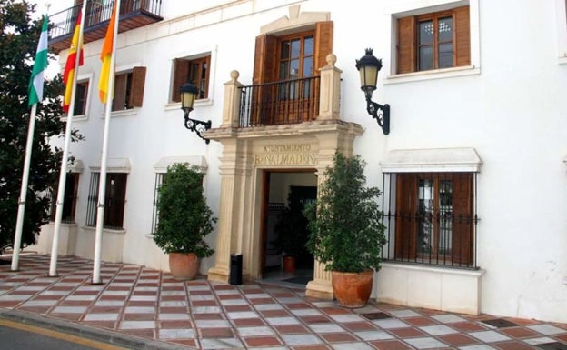 Benalmádena town hall reminds pet owners of the obligation of DNA registration