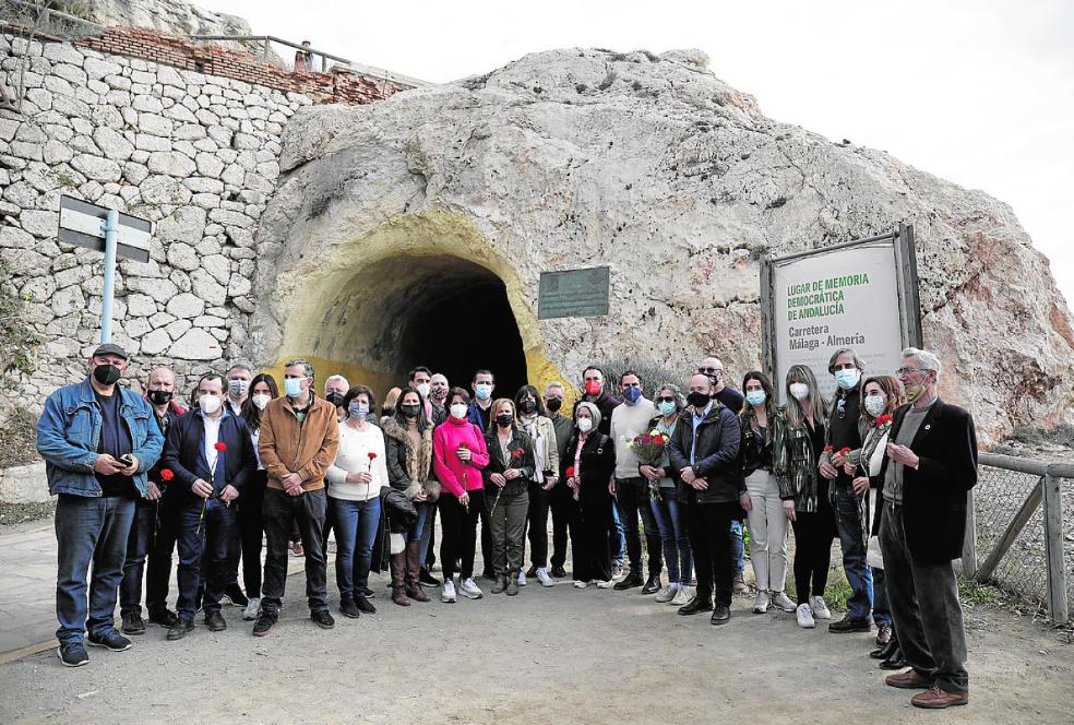 Costas mark 85th anniversary of 'La Desbandá'