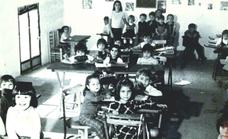 The history of education in Alhaurín de la Torre revealed through a collection of old photographs