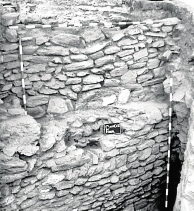 How long have people lived on the site of Fuengirola?