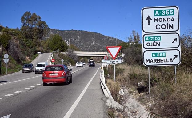 View of the A-355, the road between Marbella and Cártama.