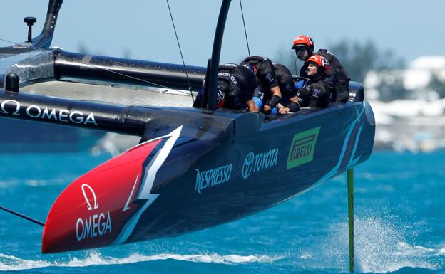 The sailing team in action. 