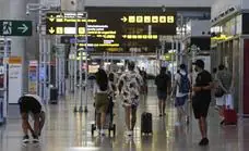 Three arrested at Malaga Airport for luggage thefts from passengers