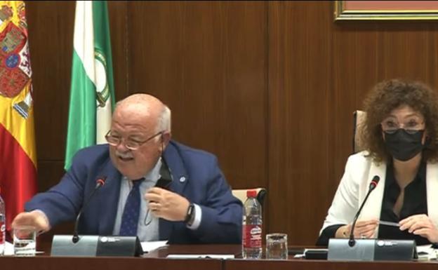 The Junta’s Health minister self-isolates after testing positive for Covid