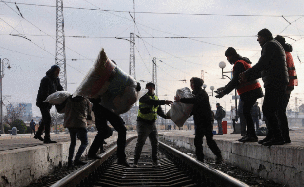 Andalucía offers to take in 1,200 refugees and wants a State plan to coordinate the regions