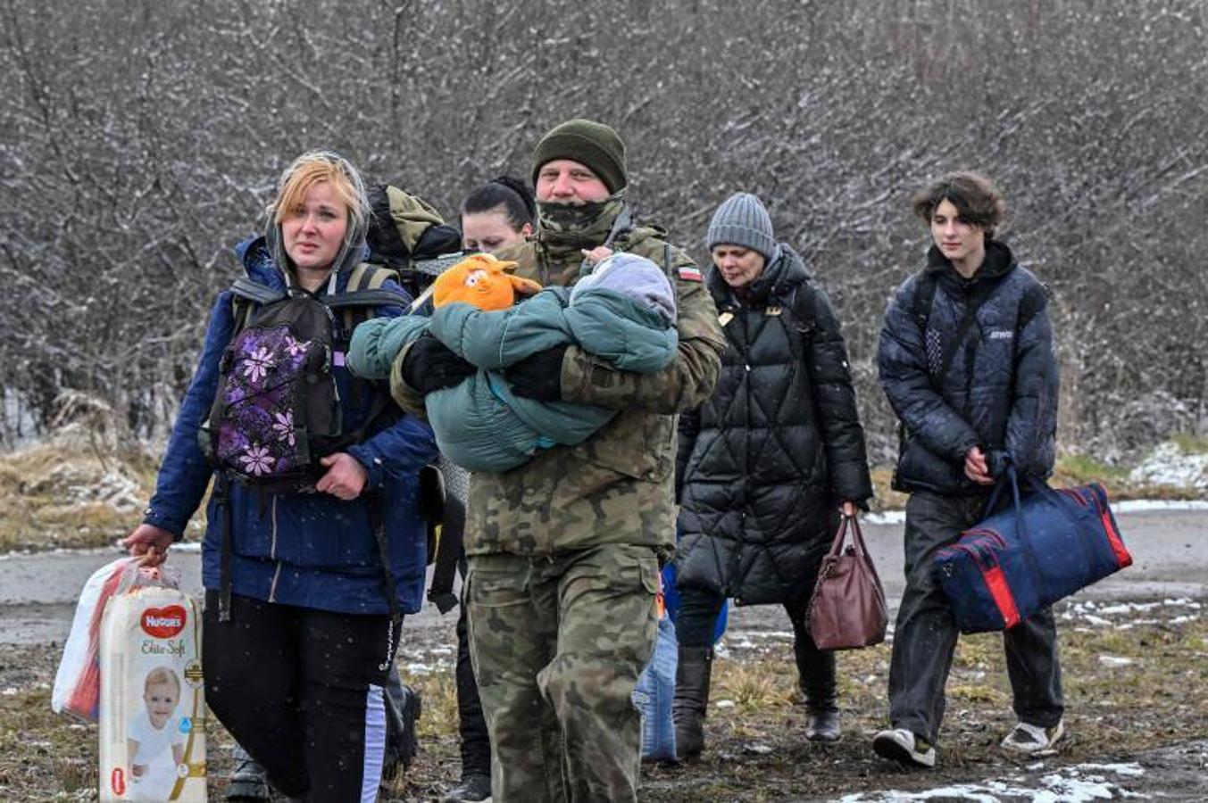 A humanitarian convoy is on its way to save lives, covering 7,000 kilometres in five days to collect 70 Ukrainian refugees
