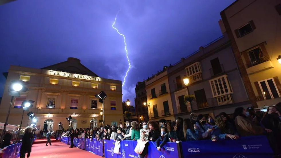 In photos... heavy rain and lightning in Malaga