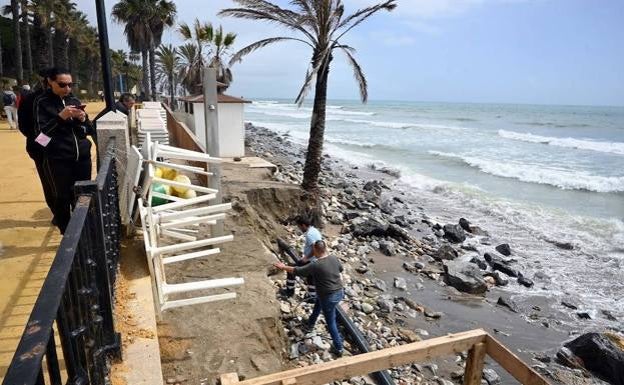 Storm washes away sand from Marbella beaches and causes 450,000 euros of damage