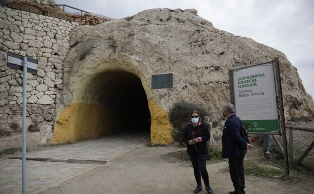The tunnels in La Cala del Moral where the annual anniversary of La Desbandá is marked 
