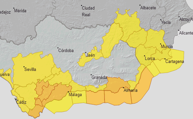 Malaga remains under an amber alert for heavy rain all day