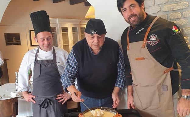 Malaga seeks to set a world record with traditional gazpachuelo soup