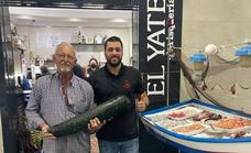 Record-breaking 7.5 kilo courgette grown in Vélez-Málaga