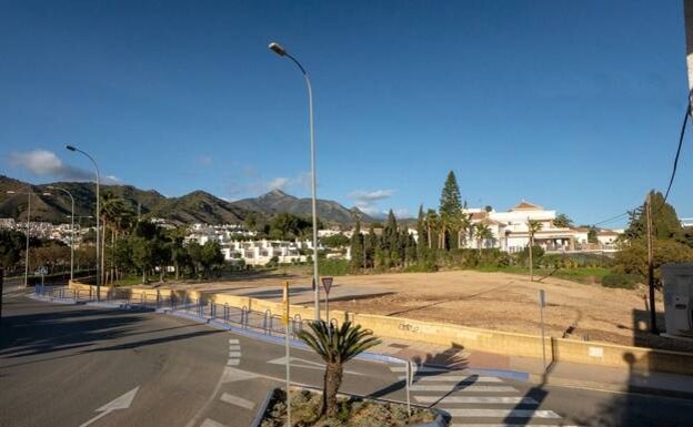 The new parking area is only a few minutes walk from the beach and sports complex. 
