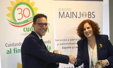 Cudeca signs new collection tin sponsorship agreement with Grupo Mainjobs