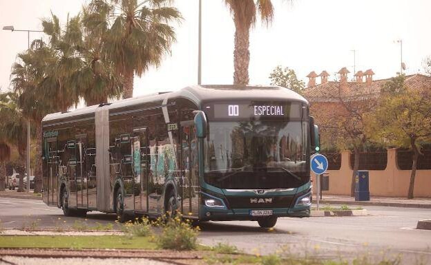 Buses powered by electricity have to be able to cope with certain conditions. 