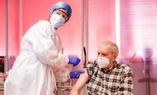 Spain’s Ministry of Health delays fourth Covid jab for over-80s decision
