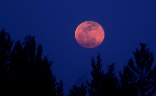 This is the best time to see May's total eclipse of the moon