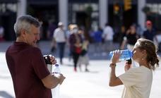 Thermometers start to soar in Spain with weather alerts for high temperatures up to 35C