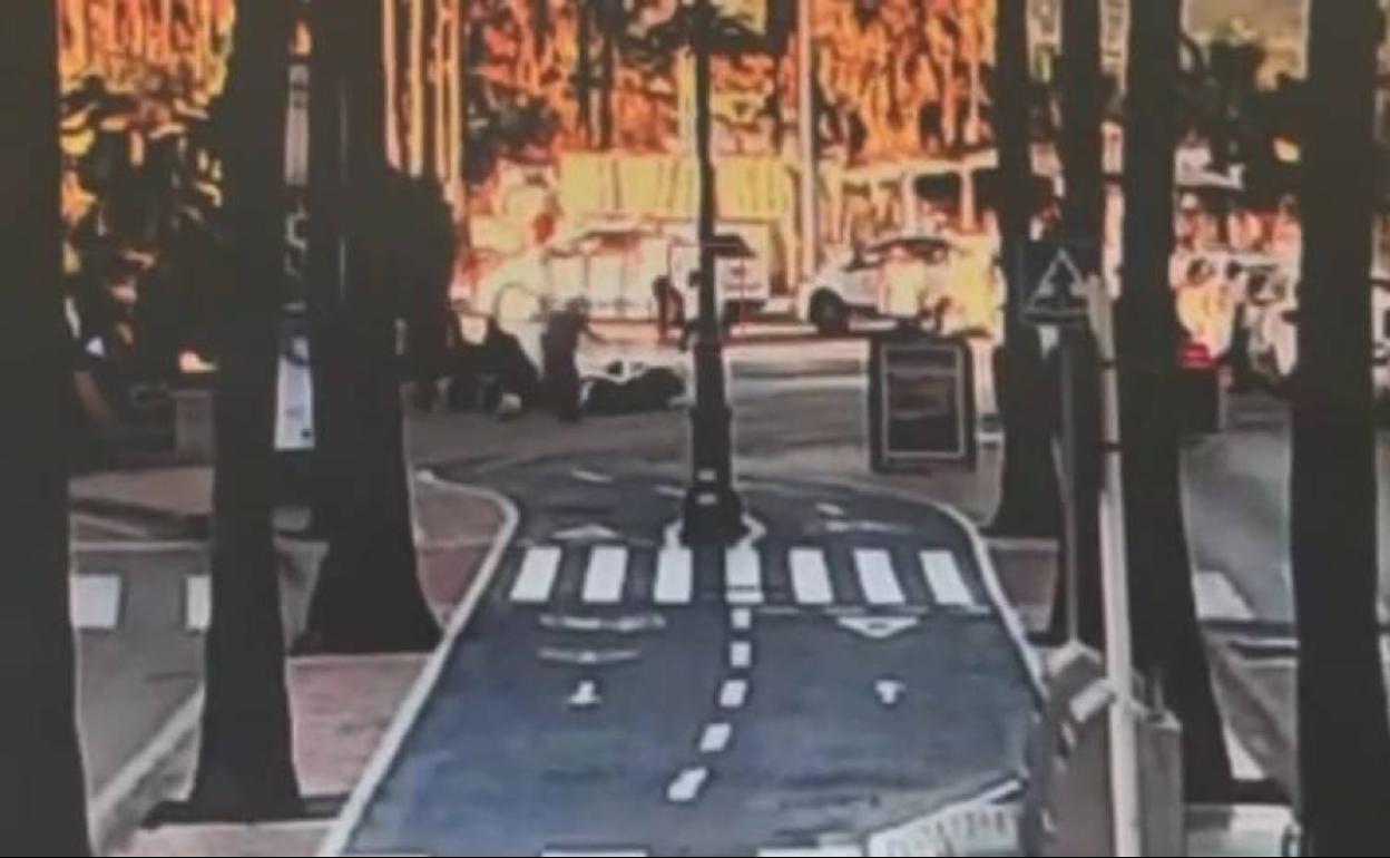 This is the moment police spectacularly arrest two men for theft of luxury watch from a tourist in Marbella