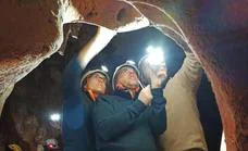 International team investigating art in Rincón de la Victoria cave thought to be over 30,000 years old
