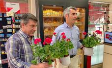 Benalmádena mayor helps the town bloom in time for the start of the tourist season