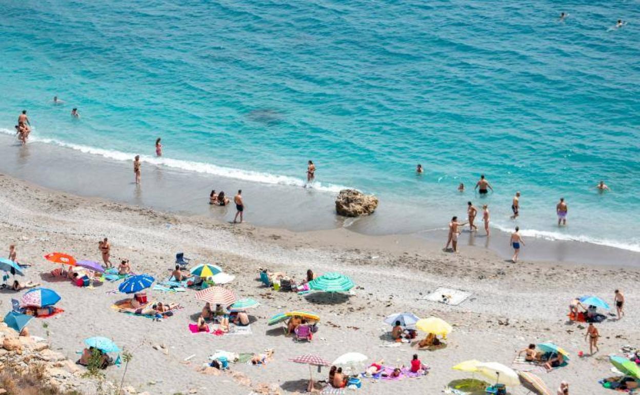 Yellow weather warning extended on the Costa del Sol, where temperatures over 30C are expected today