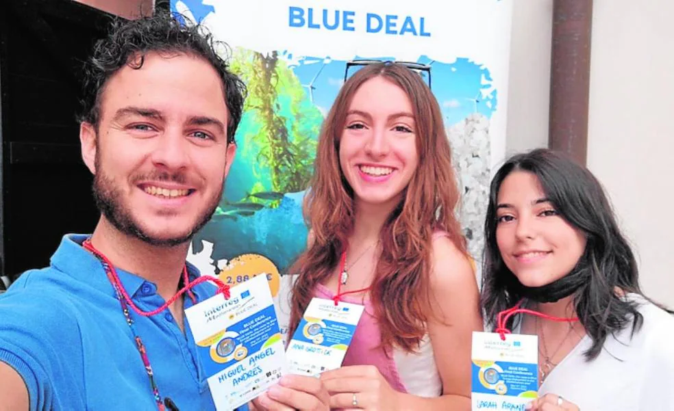 Malaga students win first prize in renewable energy competition