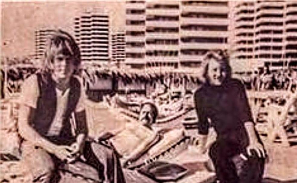 Björn and Benny in Torremolinos 1971 - in a photo that appeared in a Swedish newspaper at the time. /SUR
