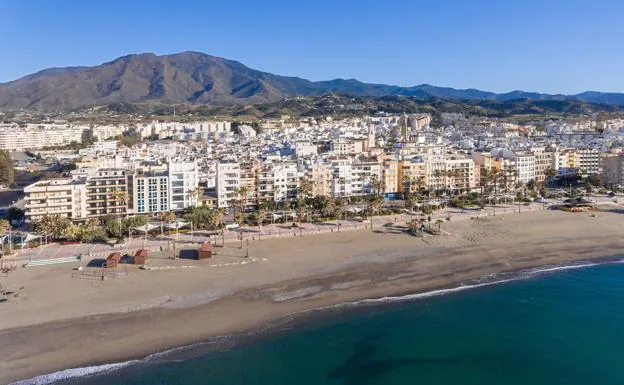 The event takes place in Estepona.