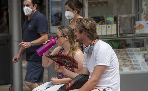 Spain’s Met Office issues yellow alert for temperatures soaring up to 38C