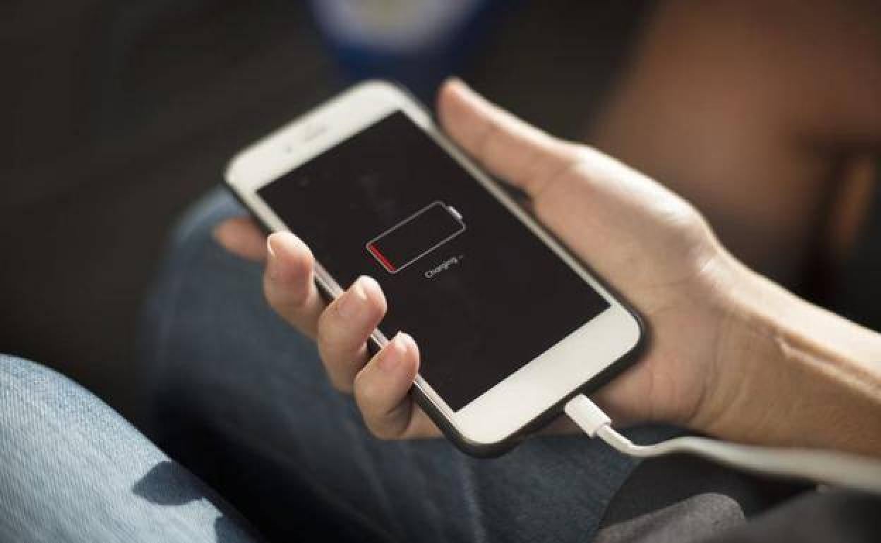 EU approves a law to standardise charger connections for electronic devices