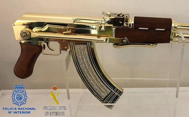 Watch as police raids deal the 'biggest blow ever' to drug trafficking in Spain