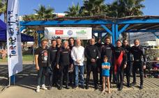 Volunteers and divers organise beach and seabed cleanup