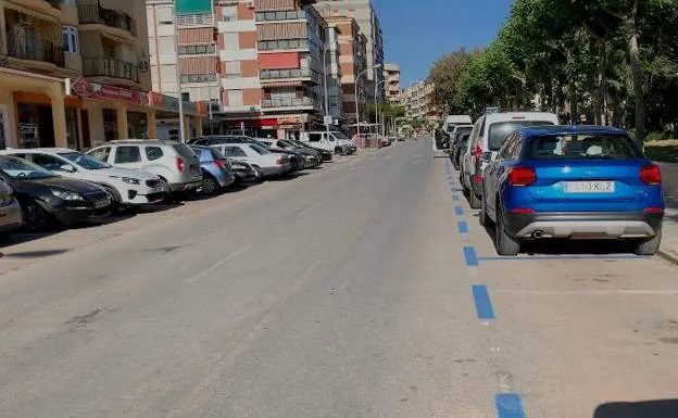 New blue zone parking spaces in Vélez-Málaga /SUR
