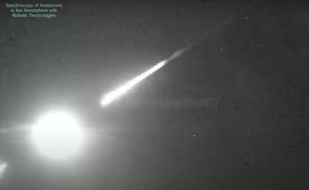 Watch an impressive fireball cross the skies of southern Spain in the early hours of the morning
