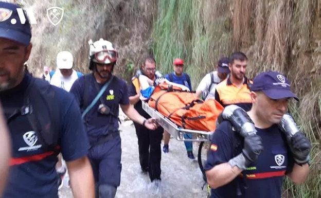Rescuers carry woman 2km on stretcher after Chíllar river fall in Nerja