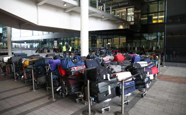 Delays at Heathrow airport baggage reclaim have been caused by a lack of staff. /reuters