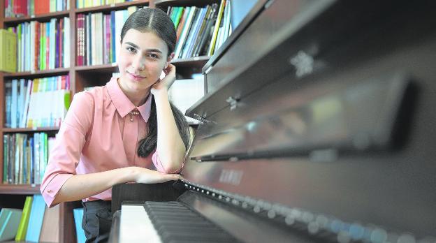 Watch the Russian child prodigy of the piano: this is her new life on the Costa del Sol