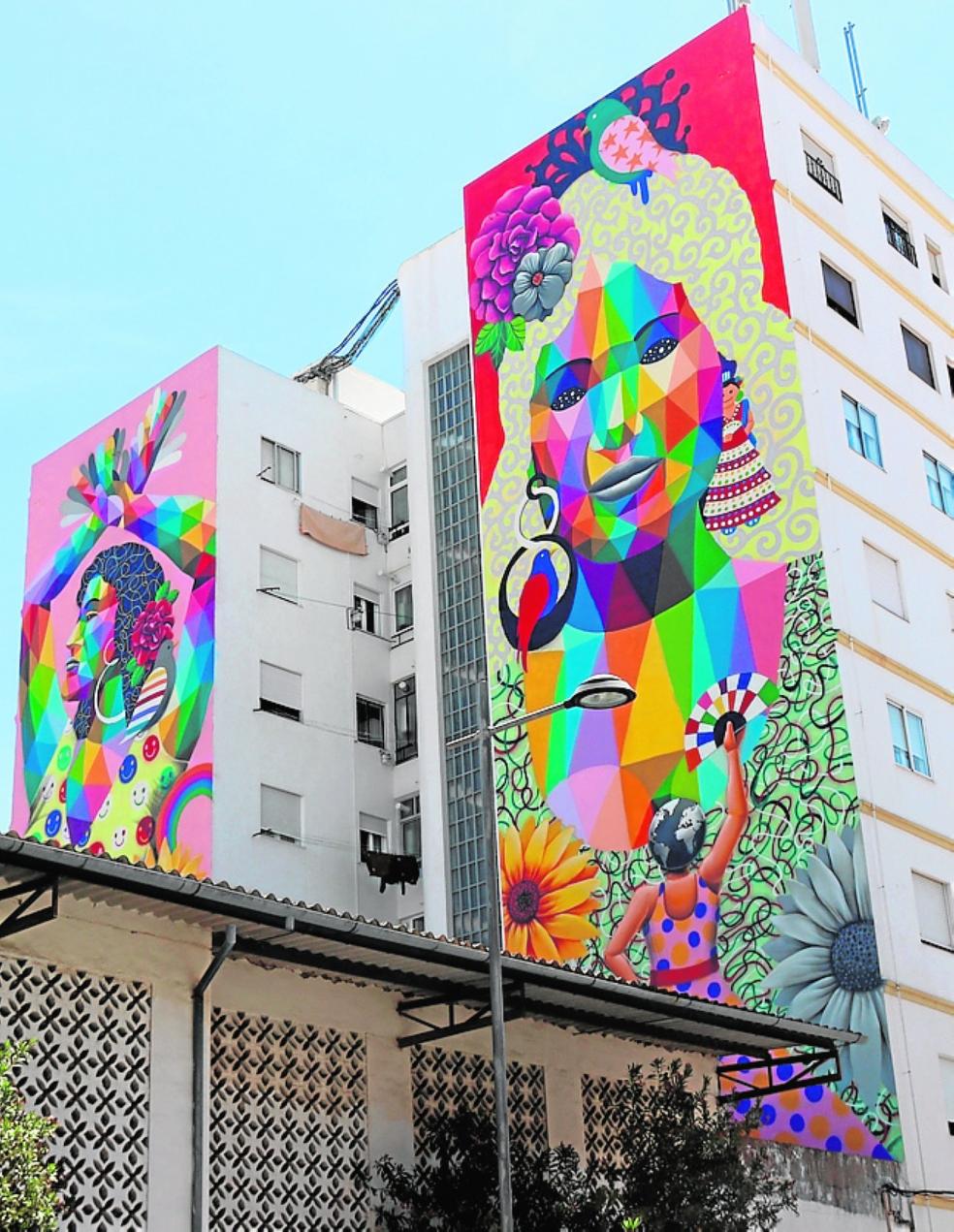 The first murals by Okuda, near the bus station. / V. M.