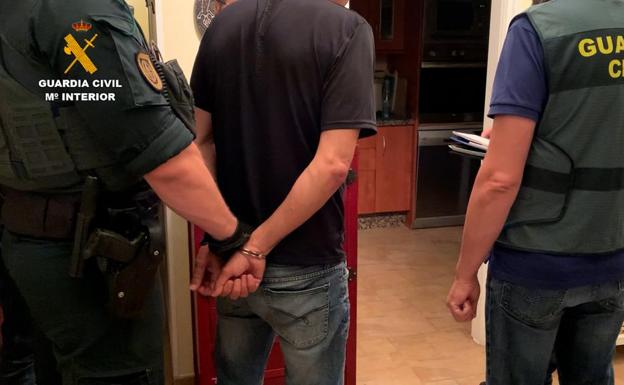 Five arrested for death of a man from Mijas, who was shot in the head and found next to a blazing car