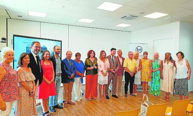 The presentation was attended by members of the Diputación, La Caixa and several donors and trustees. 