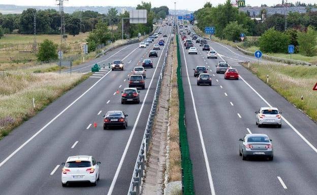 Watch your speed, warns DGT: many police vehicles on Spanish roads will be carrying radar devices this summer