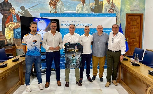 The presentation of the sporting event in Rincon de la Victoria. /SUR
