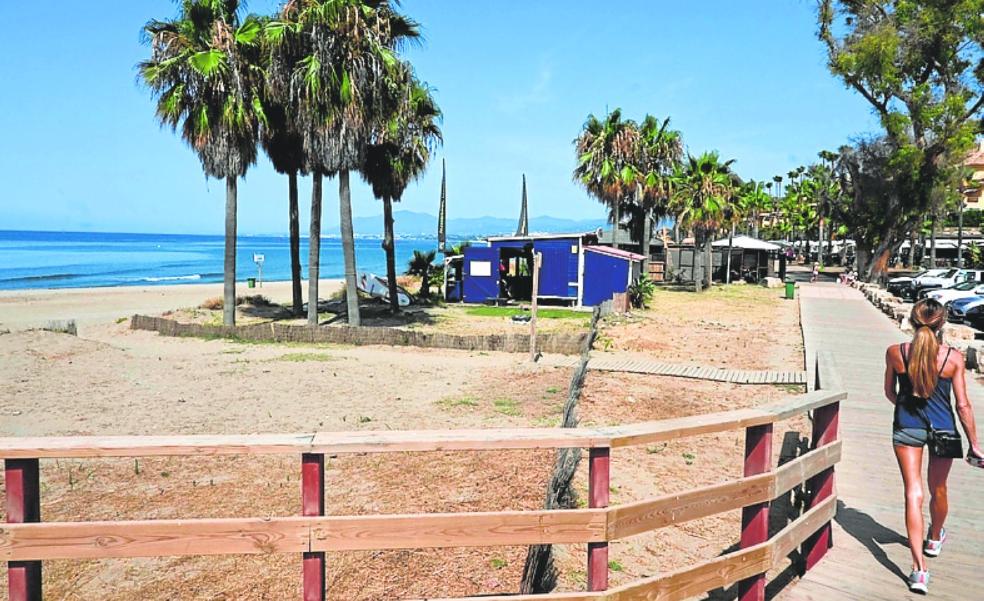 Green campaigners concerned over plans to move a chiringuito on Río Real beach