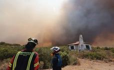 More than 1,300 evacuated and another thousand prepare to leave their homes due to advance of Sierra de Mijas fire